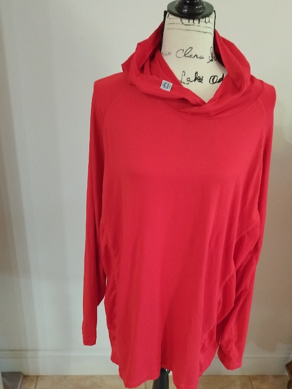 Mens Red Lightweight Habit Brand Long-Sleeve Hooded Top.  XL